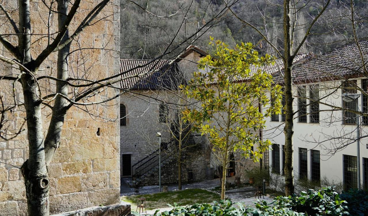 מלון Micigliano Abbazia Ss. Quirico E Giulitta מראה חיצוני תמונה