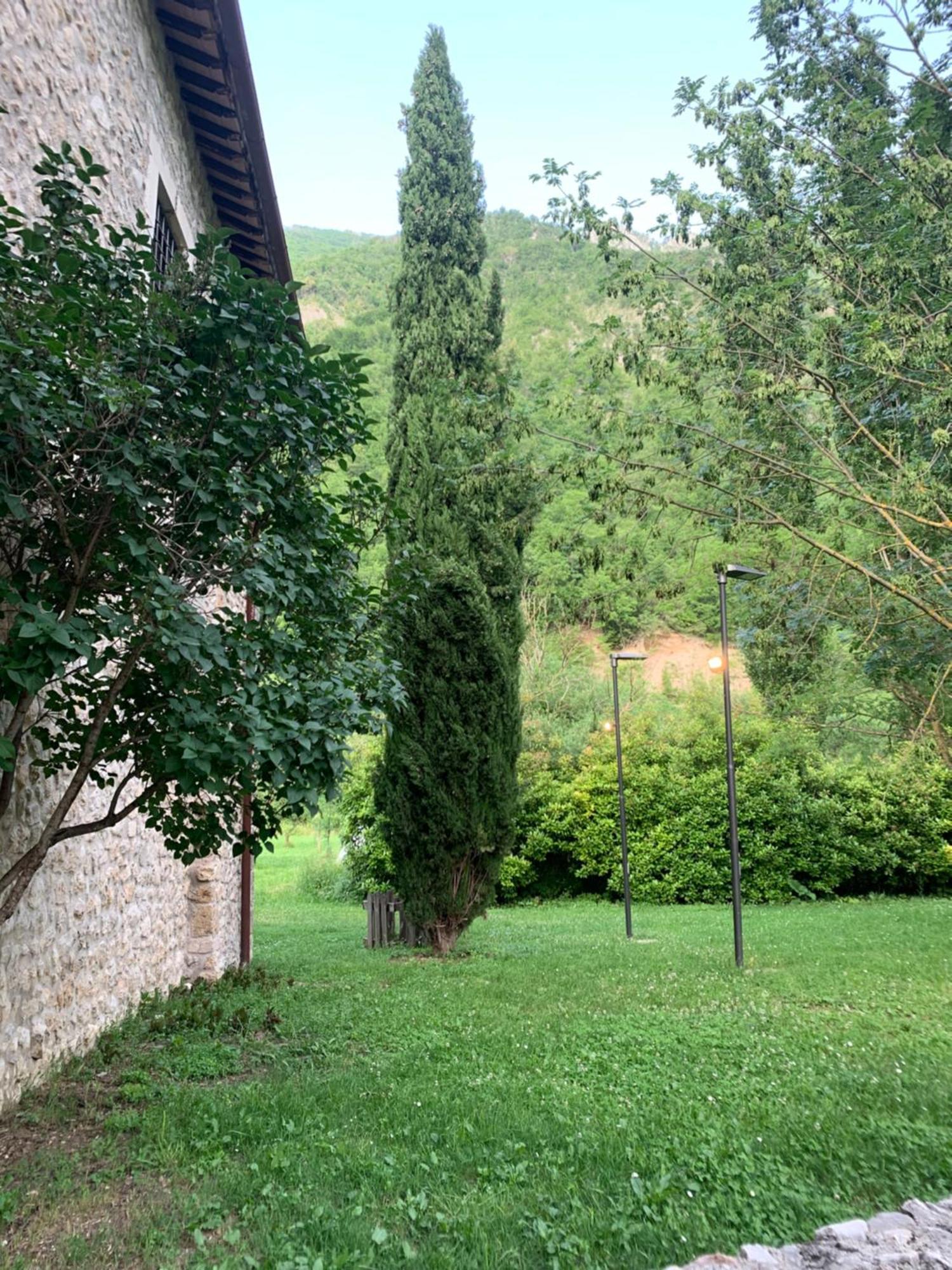 מלון Micigliano Abbazia Ss. Quirico E Giulitta מראה חיצוני תמונה